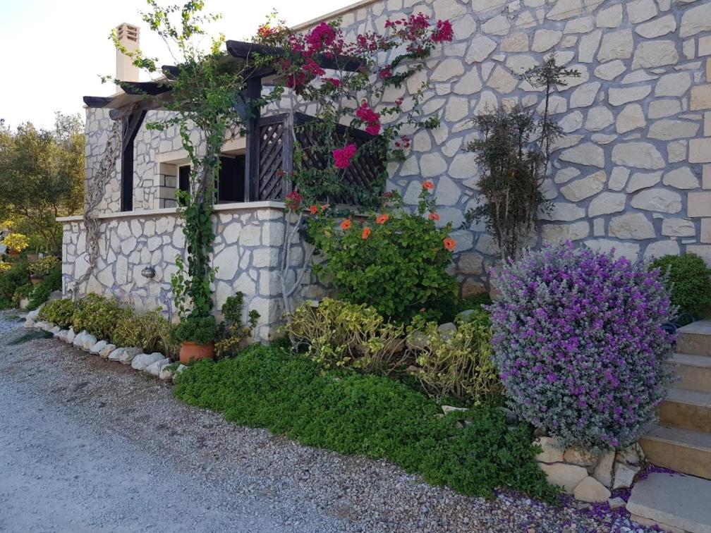 Cottage Du Soleil Makrýgialos Dış mekan fotoğraf